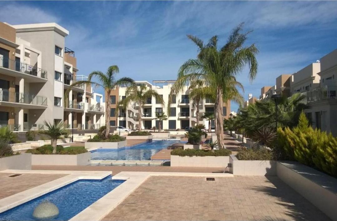 Zenia Beach 奥里韦拉 外观 照片