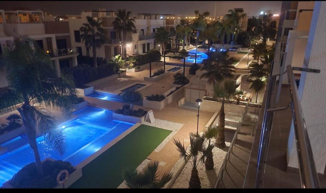 Zenia Beach 奥里韦拉 外观 照片